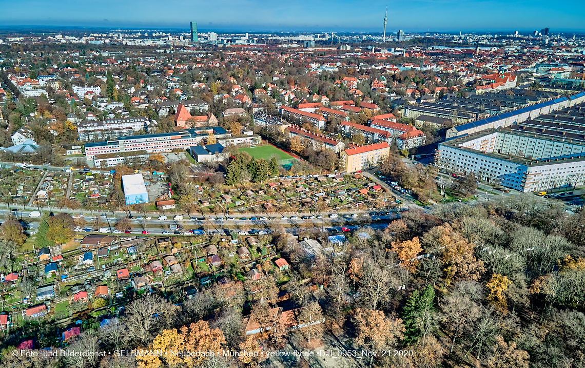 21.11.2020 - Hirschgarten mit Paketposthalle in München
